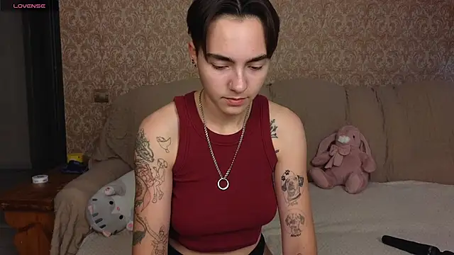 twobabesweet online show from July 21, 9:21 am