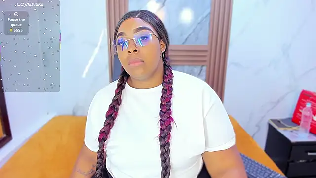 HannyMansonh online show from November 6, 3:34 am