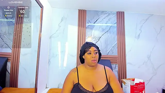 HannyMansonh online show from May 1, 3:21 am