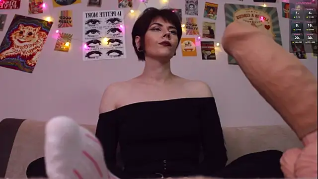 Luna Blake online show from April 30, 9:08 pm