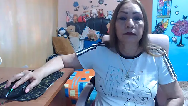 milfeddy  online show from July 9, 9:17 pm