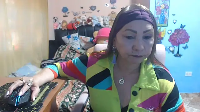milfeddy  online show from April 29, 9:09 pm