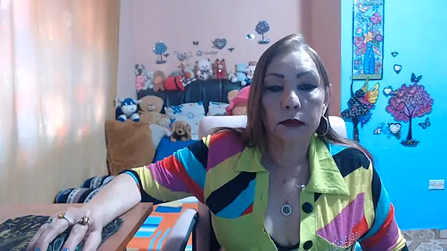 milfeddy  online show from July 4, 7:21 pm