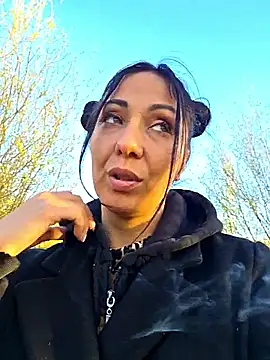 LeticiaWoods online show from May 1, 4:21 pm