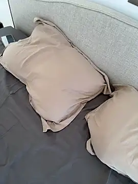 MileySummer online show from February 28, 7:19 am