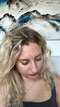 Snapshot of MileySummer chatting on September 24, 9:52 am MileySummer online show from September 24, 9:52 am
