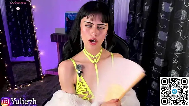  Jessy Moon  online show from July 8, 11:29 pm