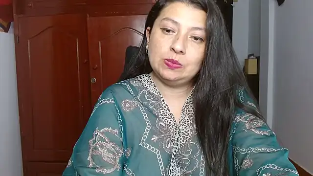 Victoriaevans1 online show from July 18, 6:54 pm