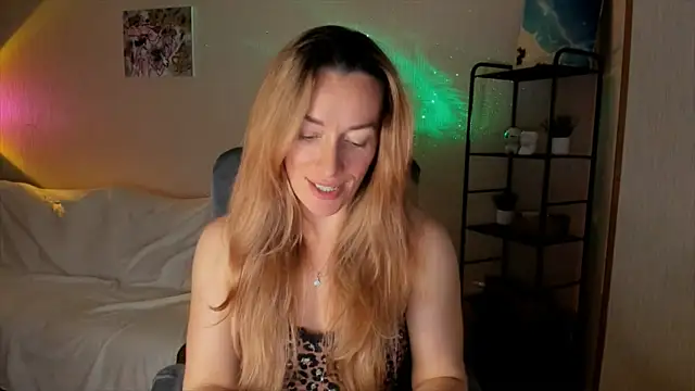 RebeccaMartinez online show from November 21, 11:34 am