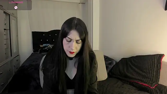 Amy Aloqua online show from June 13, 2:58 pm
