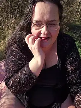 XxGipsyxX online show from March 5, 2:57 pm