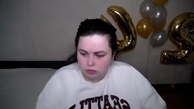 Emily Mo online show from April 28, 7:56 am