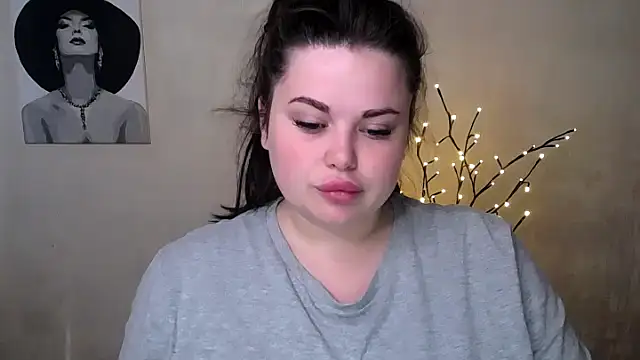 Emily Mo online show from September 22, 6:01 am