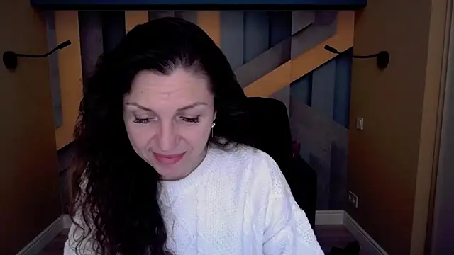 EllaLong online show from January 6, 12:31 pm