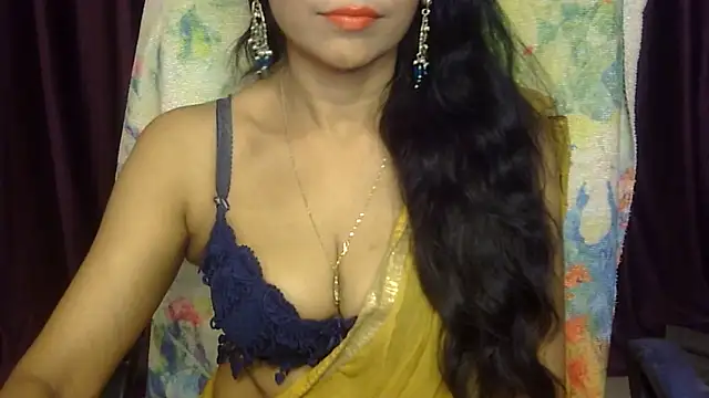 iam-moni2 online show from June 11, 4:15 pm