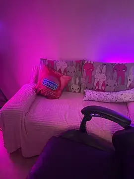 Your insomniya online show from June 21, 9:52 pm