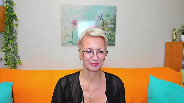 iamyourdream89 online show from September 18, 11:09 am