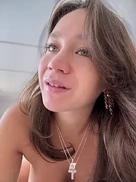 QuietNicole online show from March 11, 5:00 am