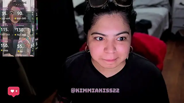 kimmiakiss22 online show from July 28, 1:03 am