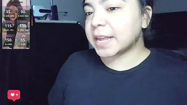 kimmiakiss22 online show from April 30, 12:49 am