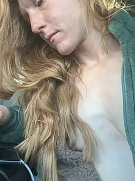 GoldenFlameGoddess online show from February 15, 5:12 pm