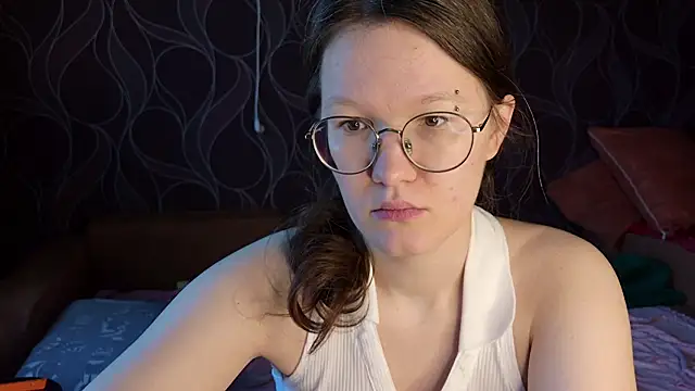 Snapshot of MiriamOr chatting on September 21, 8:13 am MiriamOr online show from September 21, 8:13 am