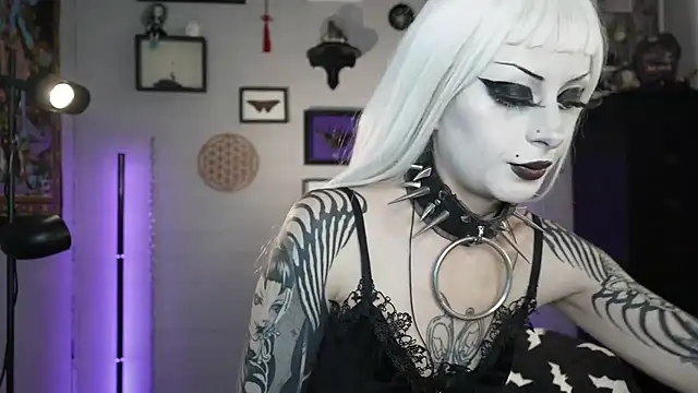 insania 9999  online show from August 3, 7:08 pm