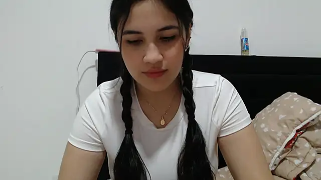 InocentHeaven1 online show from July 27, 12:02 pm