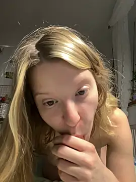 kimczii online show from July 8, 7:43 am