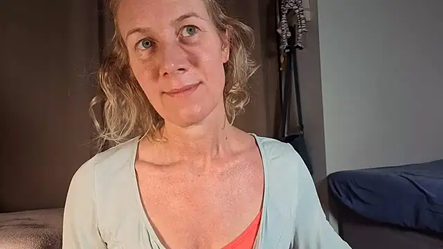 Lola Belgium online show from July 14, 4:17 am