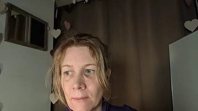 Lola Belgium online show from March 15, 7:43 am