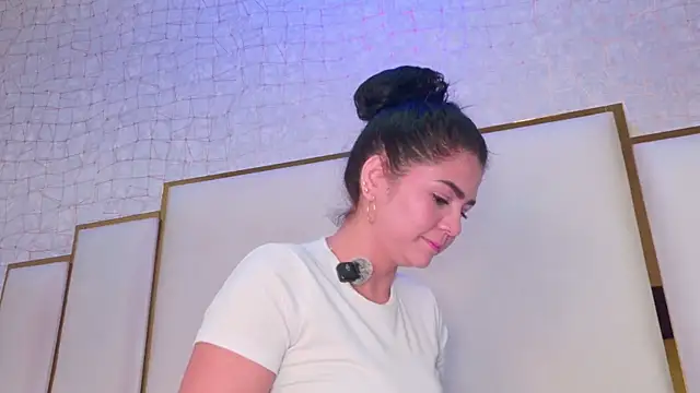 paola rodriguez online show from August 3, 11:27 am