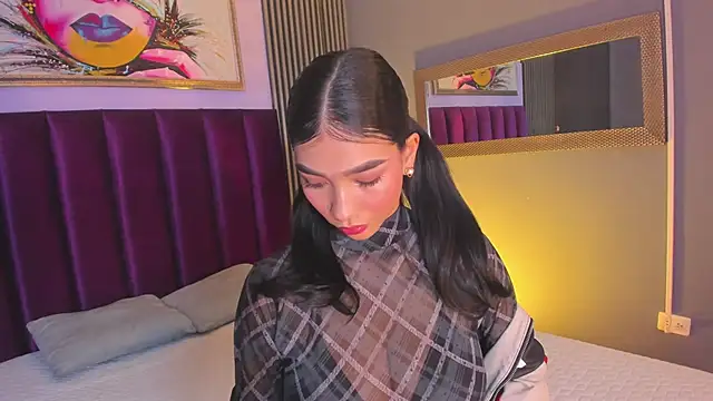 LauraAristizabal online show from July 28, 12:23 pm