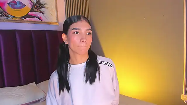 LauraAristizabal online show from July 11, 12:16 pm