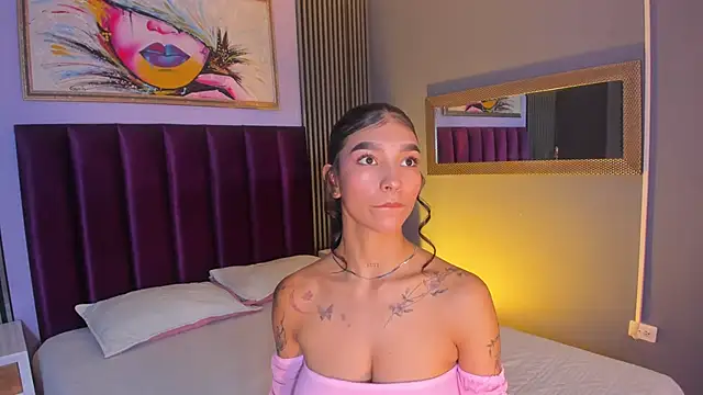 LauraAristizabal online show from July 29, 12:27 pm
