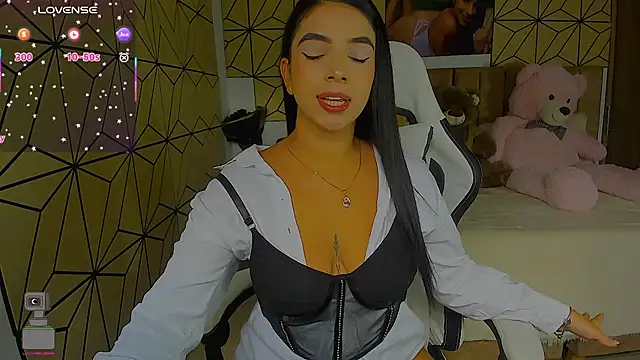 vane lopez  online show from January 16, 7:21 pm