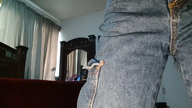 MINI Petite online show from April 27, 11:46 pm