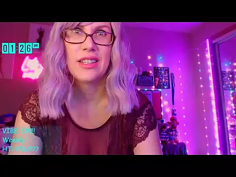 EmmaIsHere online show from July 1, 7:24 pm