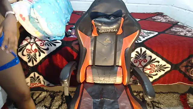 sexyjustin202 online show from June 27, 11:55 pm