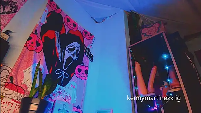 Kenny starrK online show from July 17, 9:18 pm