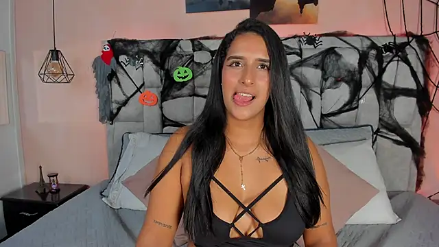 Stefhanyblow online show from October 31, 6:15 am