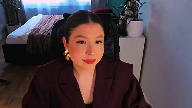Eva Chris online show from June 20, 5:16 pm