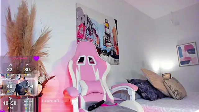 Misslaurenn online show from September 20, 11:36 pm