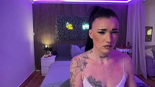 LizaRoxx online show from May 1, 10:46 pm