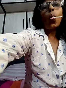 MsAttitude online show from July 1, 4:06 pm