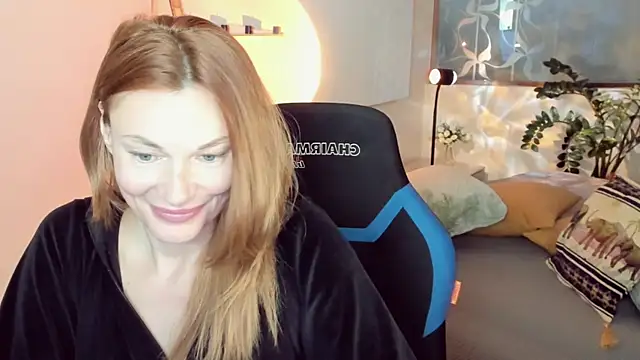 MistyBarnes online show from May 3, 4:21 pm
