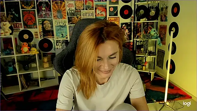 Snapshot of MistyBarnes chatting on December 2, 8:48 am MistyBarnes online show from December 2, 8:48 am