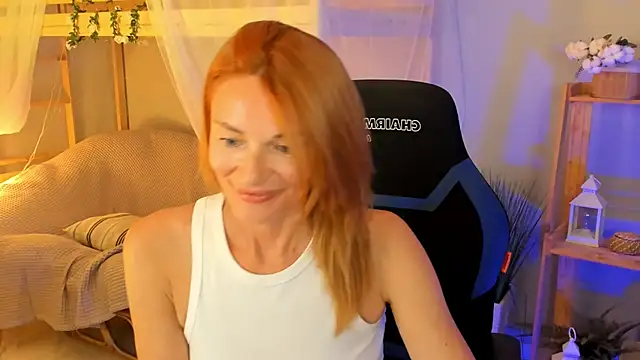 Snapshot of MistyBarnes chatting on September 25, 4:17 pm MistyBarnes online show from September 25, 4:17 pm