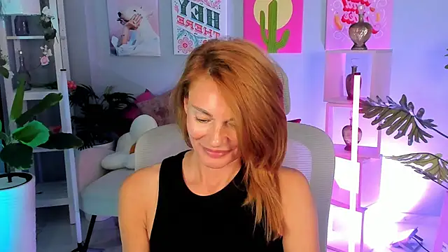 Snapshot of MistyBarnes chatting on October 12, 3:25 pm MistyBarnes online show from October 12, 3:25 pm
