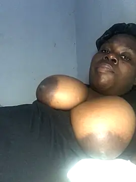 Snapshot of sweett_shaley chatting on October 3, 11:10 pm sweett shaley online show from October 3, 11:10 pm